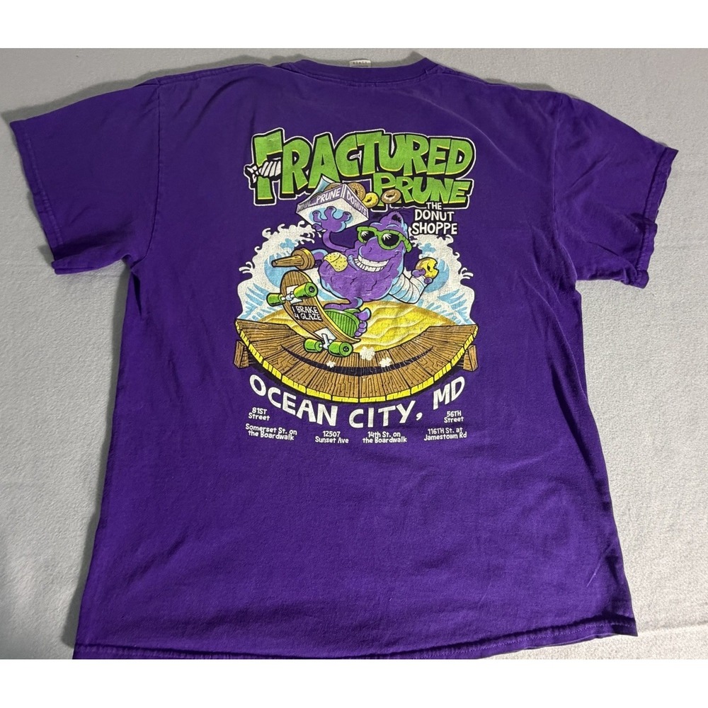 Fractured Prune Donut Shoppe T Shirt Mens Large Purple Ocean City MD Skater Tee